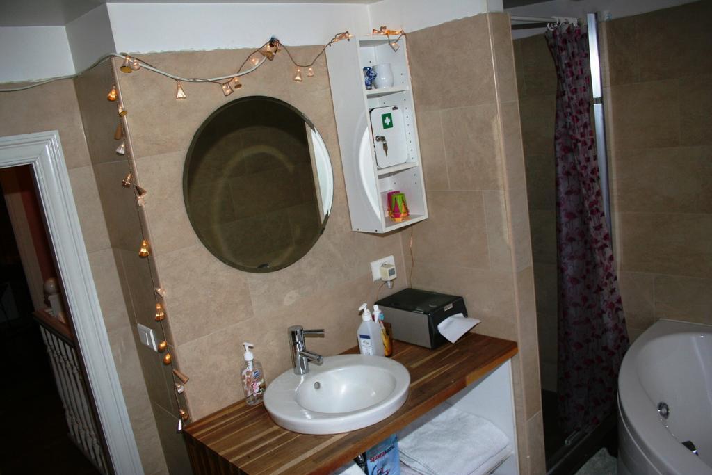 Our House Guesthouse Reykjavík Zewnętrze zdjęcie